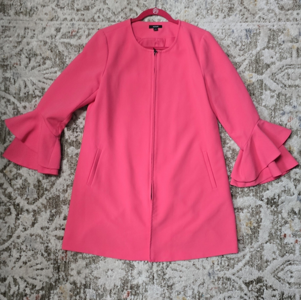 Alfani Pink Ruffle Sleeve Women's Coat-Size Small Excellent Condition